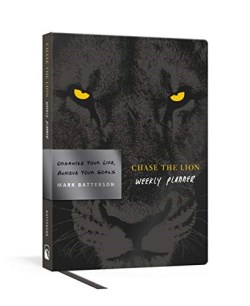 9780525653424 Chase The Lion Weekly Planner